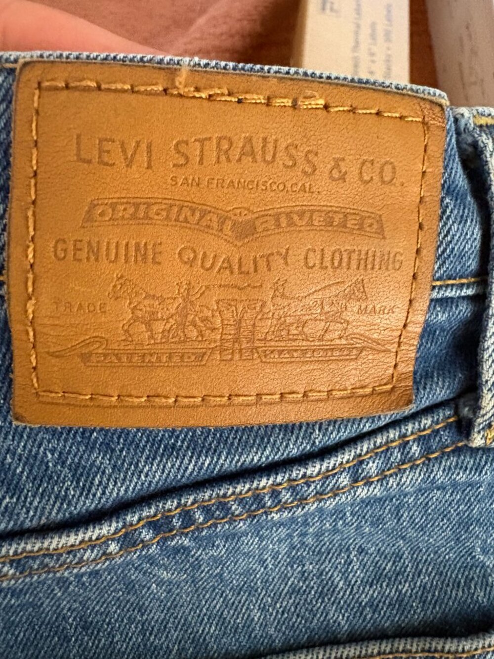 Levi's Ribcage Straight Jeans Ultra High Rise Button Fly M Wash Denim 29W/27L - Picture 5 of 5